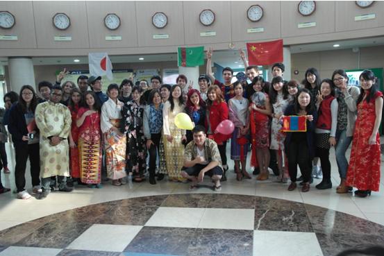 久久精品国产亚洲āv电影